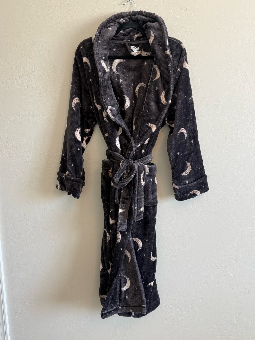 Sonoma Black Moon Print Plush Hooded Robe #P314